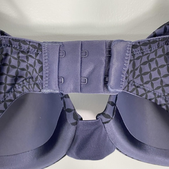 NWT Warner's This Is Not A Bra T-Shirt Bra Womens 34B Purple Geometric Underwire - Picture 7 of 11